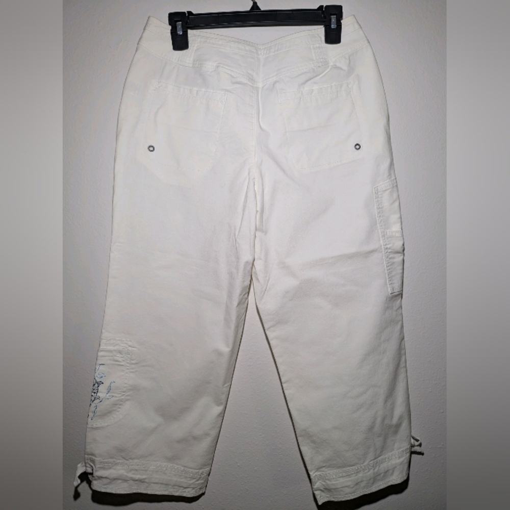 NWT Coldwater Creek White Capri Pants Embroidered Women Sz 6 Stretch Crop Cargo - Picture 10 of 13